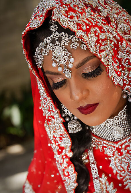 The Bride’s Red Dress: A Symbol of Tradition and Modernity