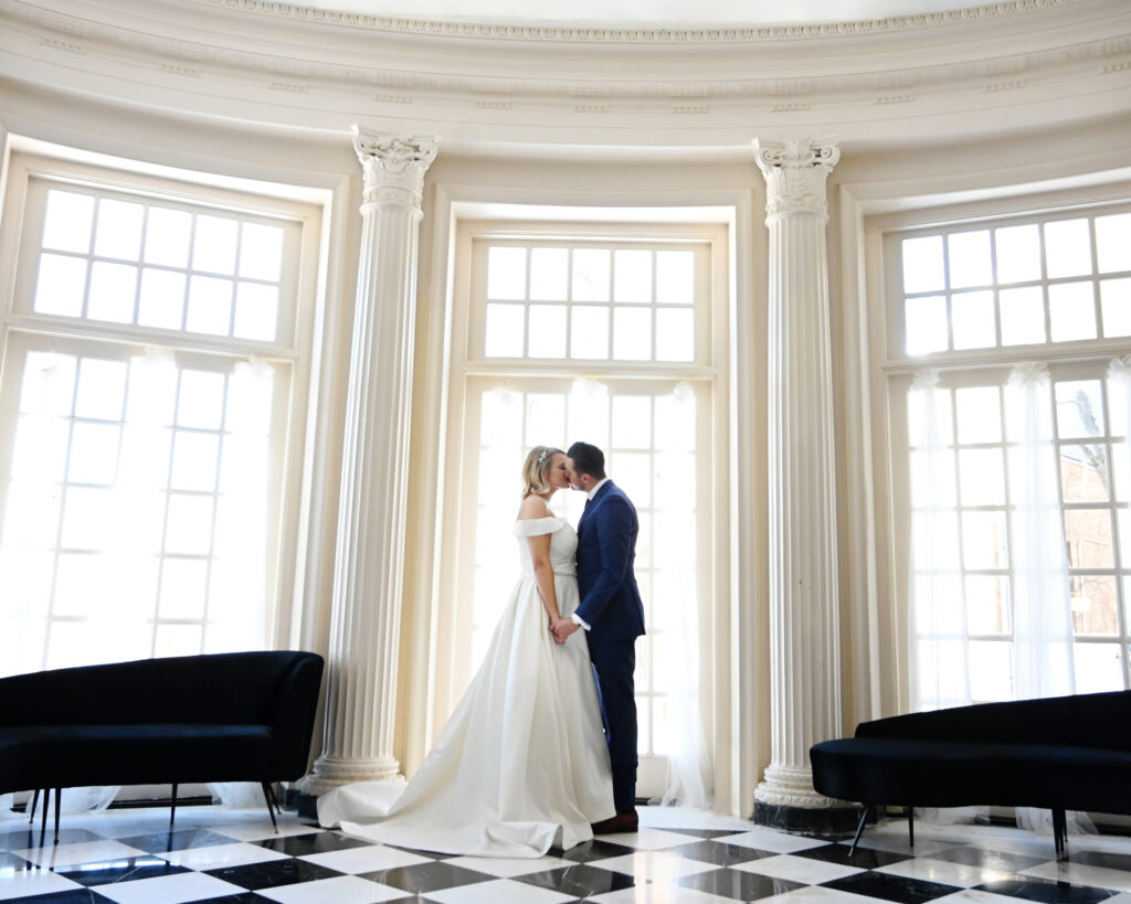 Deserversky Mansion Wedding Photos